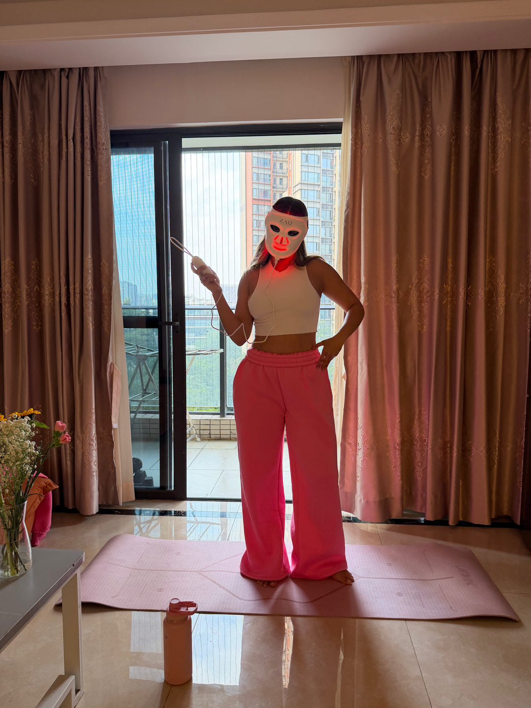 Noor 2.0 Pro LED Light Therapy Face Mask